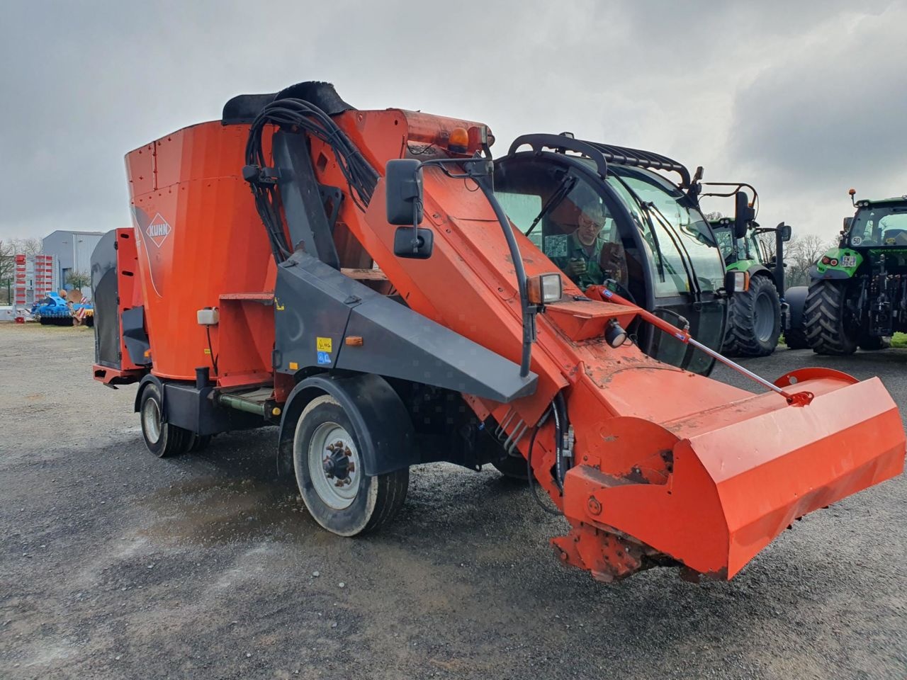 Kuhn SPV Power 14.1 DL feedingwagon 22 000 €