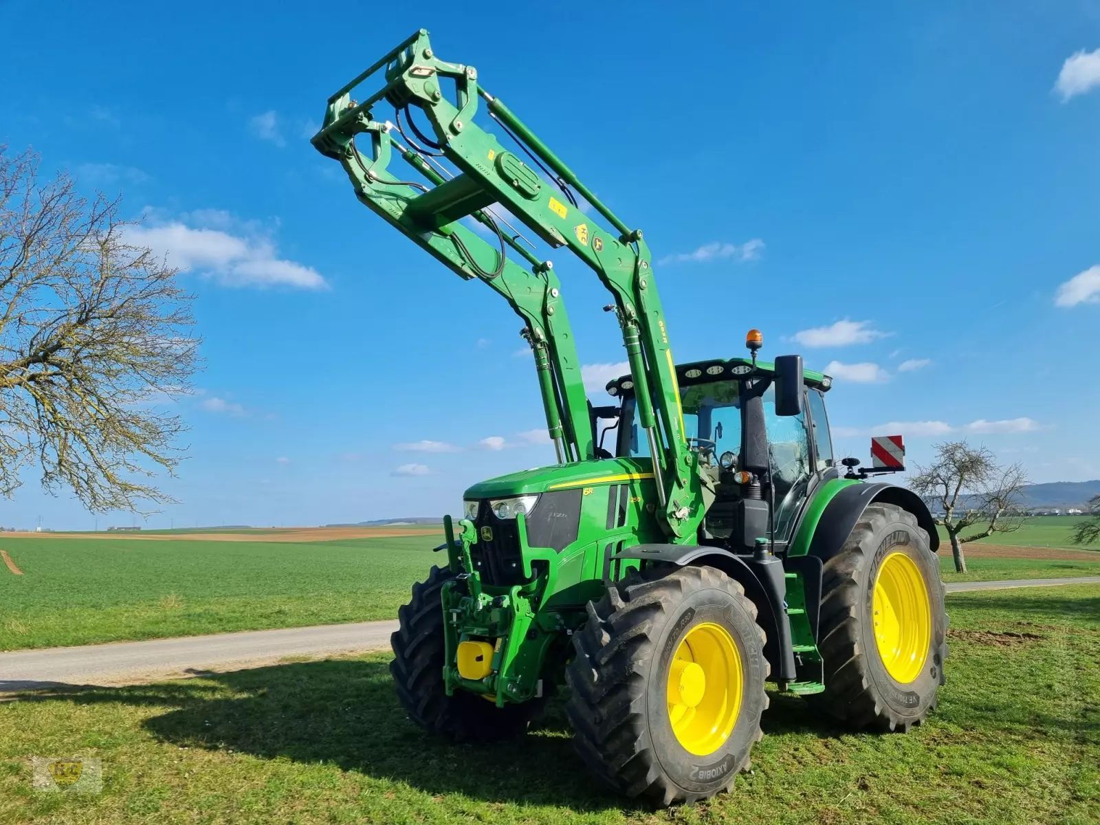 E-FARM: John Deere 6R 250 - Traktor - id 6QXH6PT - 204.200 € - Baujahr: 2023 - Abgelesene Motorstunden: 492,Motorleistung (PS): 250,Deutschland