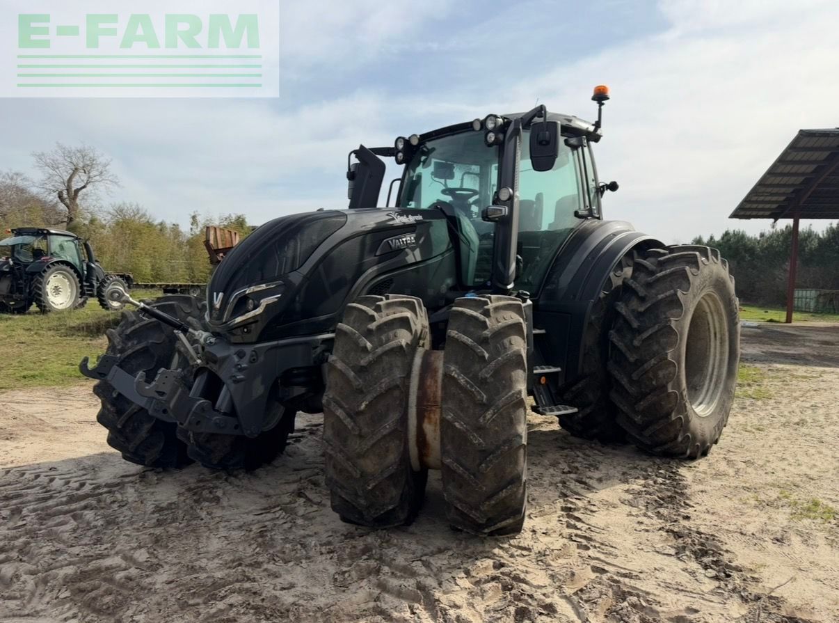 Valtra HiTech Traktor 114.000 €