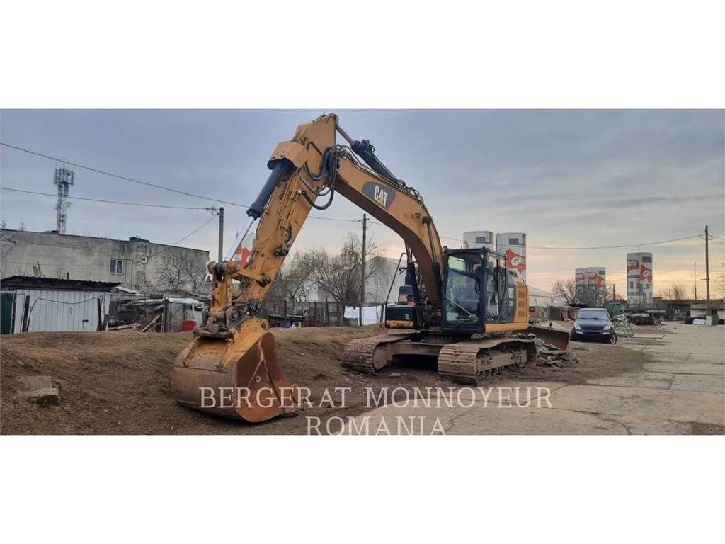 E-FARM: Caterpillar 323el - Гусеничный экскаватор - id NJYDQQF - 110 000 € - Год выпуска: 2014 - Румыния
