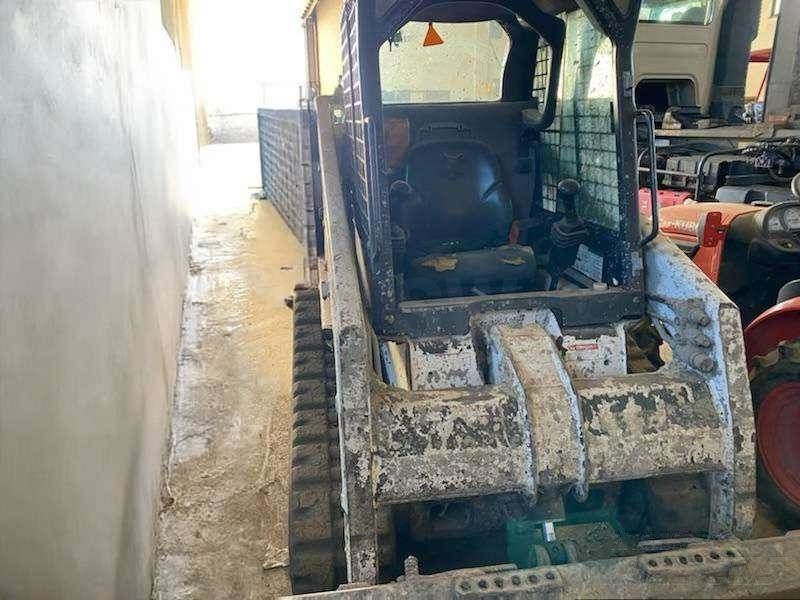 E-FARM: Bobcat t140 - Mini caricatore - id HKLPKWX - 19.900 € - Anno di costruzione: 2007 - Francia