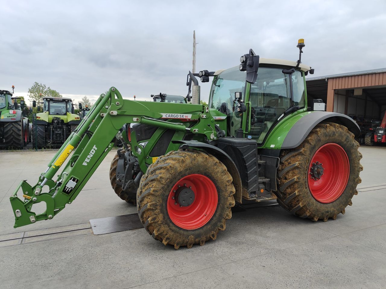 E-FARM: Fendt 716 Vario - Tracteur - id 8RYUEKJ - Année: 2022 - Lecture du nombre d'heure: 2 600,Puissance du moteur (chevaux): 160,France