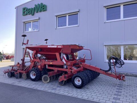 Kverneland ms 300 Burghiu 9.000 EUR