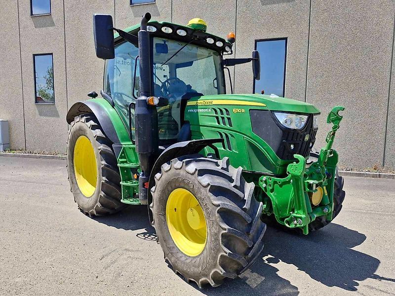 E-FARM: John Deere 6110 R - Traktor - id 9UHEYTD - 105 000 € - Rok výroby: 2020 - Hodiny motoru: 1 200,Slovinsko