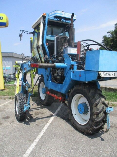 E-FARM: Bobard polydro - Tracteur - id 1DKJCTI - 25 000 € - Année: 2004 - Lecture du nombre d'heure: 1 560,Puissance du moteur (chevaux): 115,France