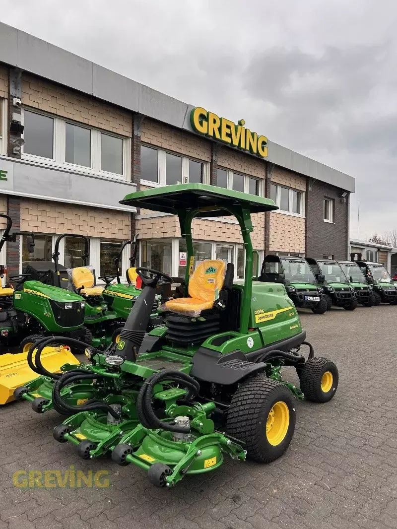 E-FARM: John Deere 8800 - Rasenmäher - id SN3UPLQ - Baujahr: 2025 - Deutschland