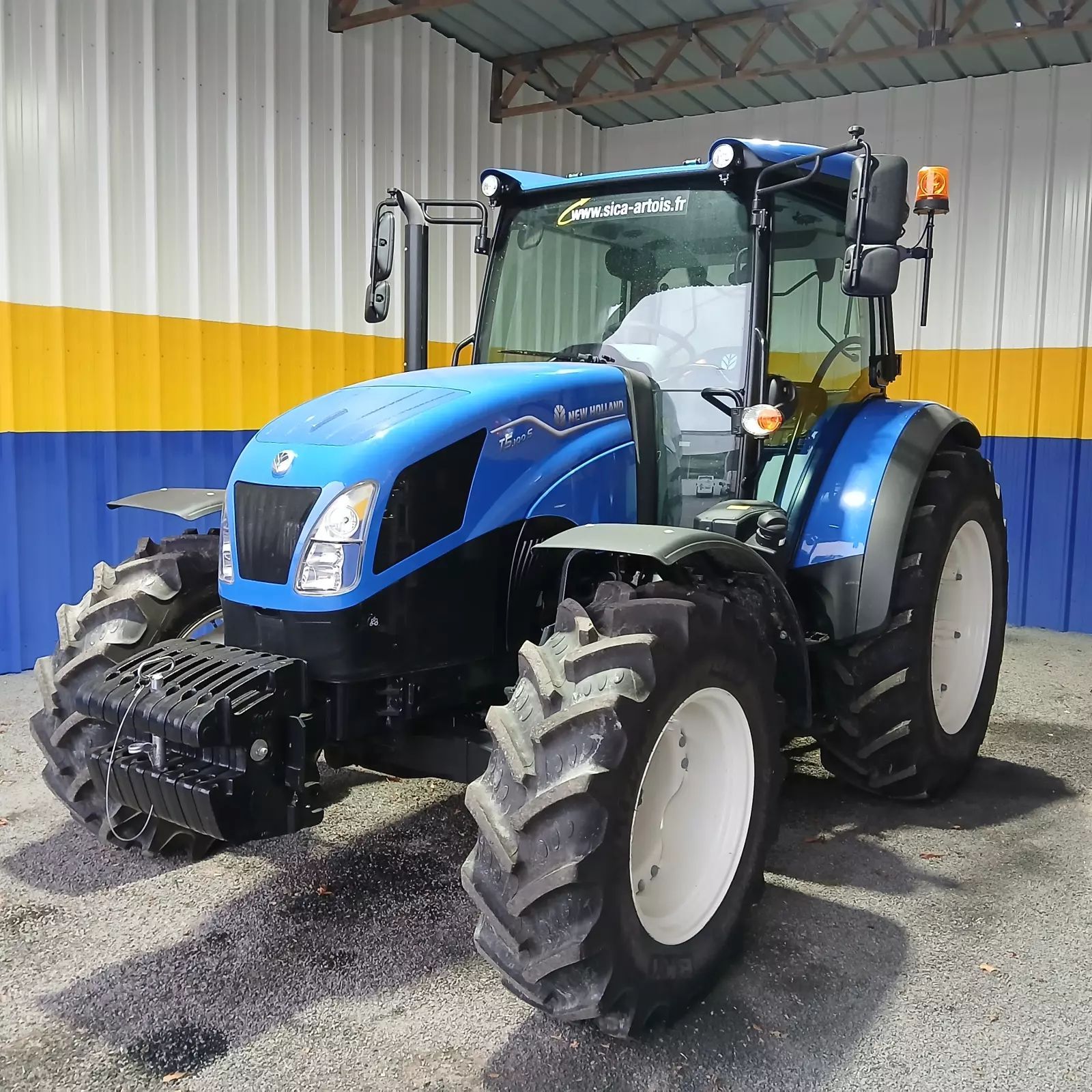 New Holland T5.100S Tractor 52.000 EUR
