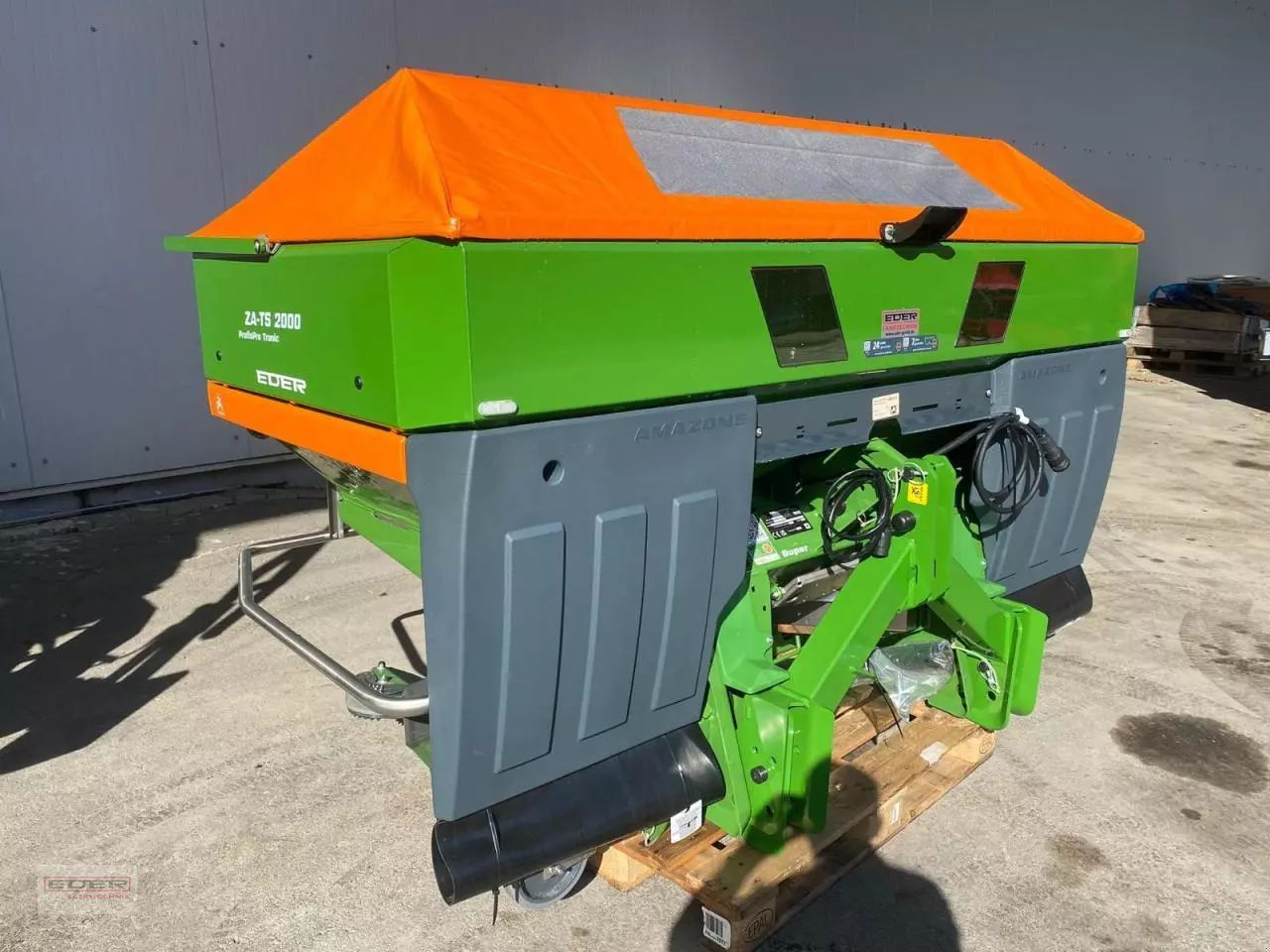 E-FARM: Amazone za-ts 2000 profis tronic - Esparcidor de abono - id QA5BICR - Año: 2024 - Alemania