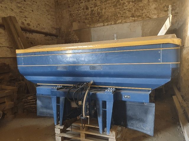 Bogballe m2w plus 2550 Rozsiewacz nawozów 5500 €