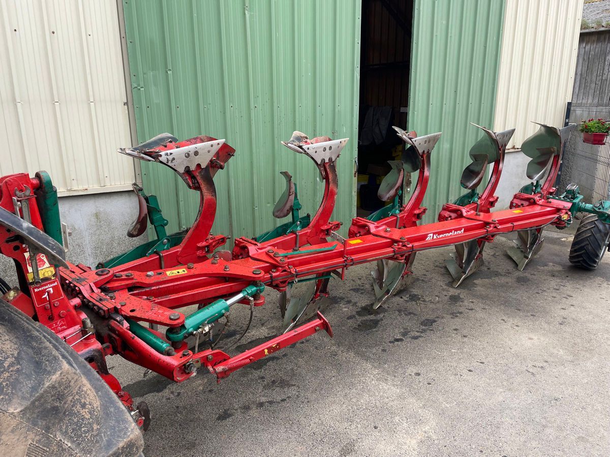 E-FARM: Kverneland es 100 - Pluh - id NGQTXGP - 11 000 € - Rok výroby: 2013 - Francie