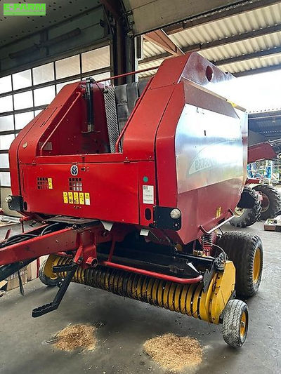 E-FARM: New Holland BR750 - Presse à balles - id V89TEYH - 10 400 € - Année: 2004 - Allemagne