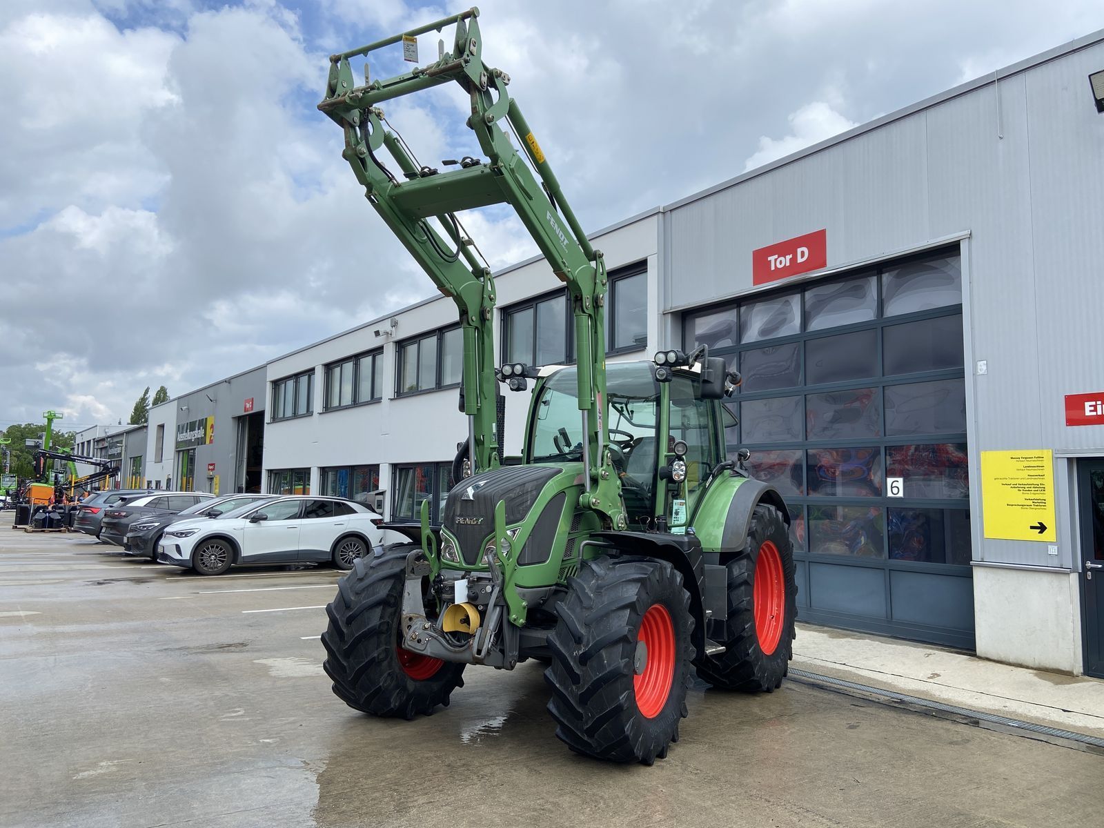 E-FARM: Fendt 516 Vario Profi - Tractor - id TQDMHYD - €99,115 - Year of construction: 2013 - Engine hours: 5,100,Engine power (HP): 169,Austria