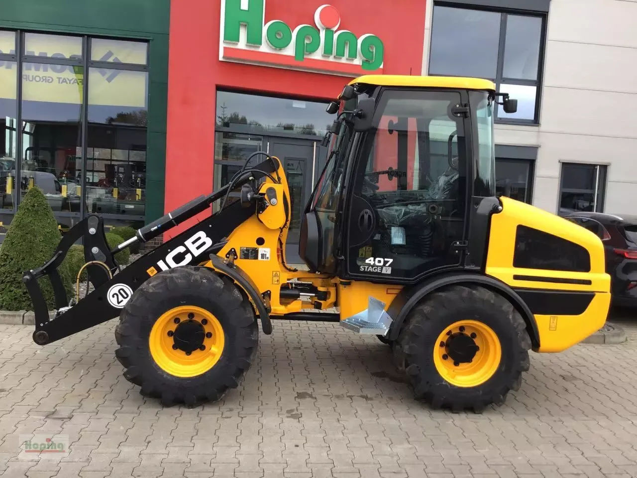 E-FARM: JCB 407 - Cargador de ruedas - id BSMFBPR - Año: 2022 - Horas: 125,Potencia del motor: 64,Alemania