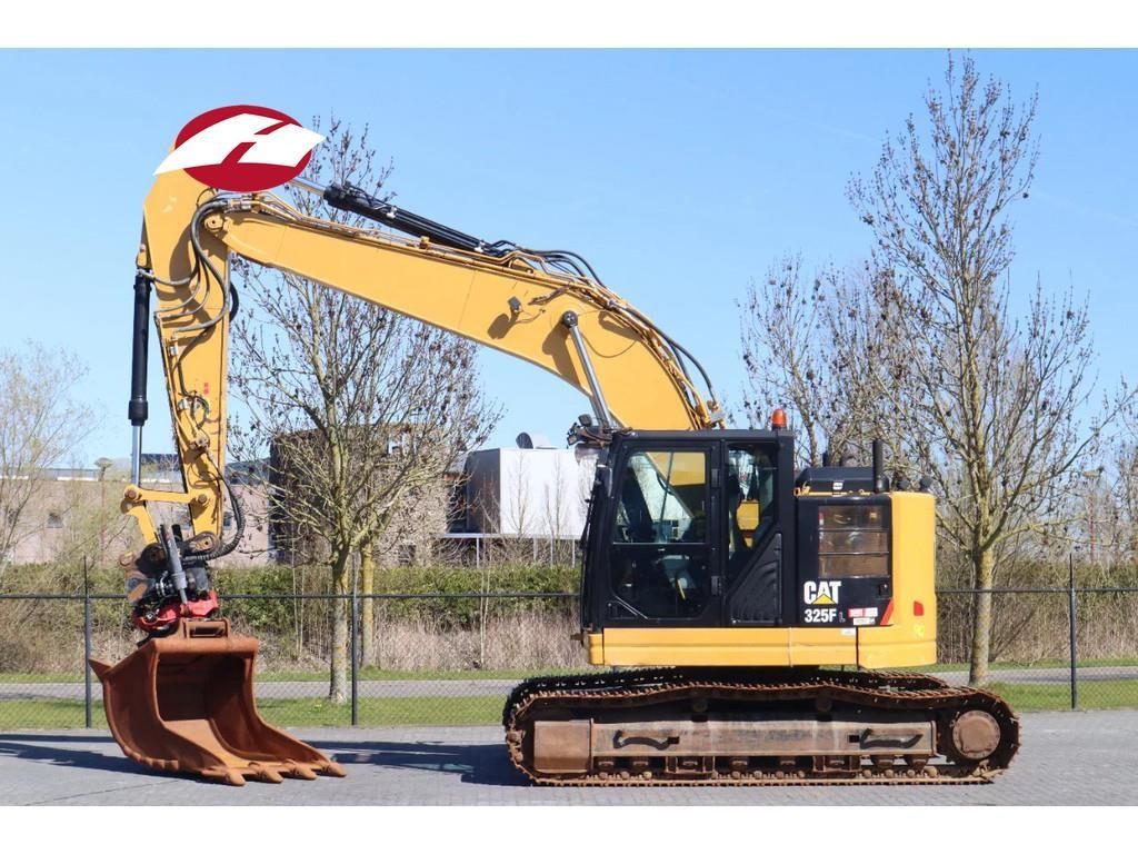 Caterpillar 325 f lcr | rototilt | bucket Excavadora de orugas 59.750 €