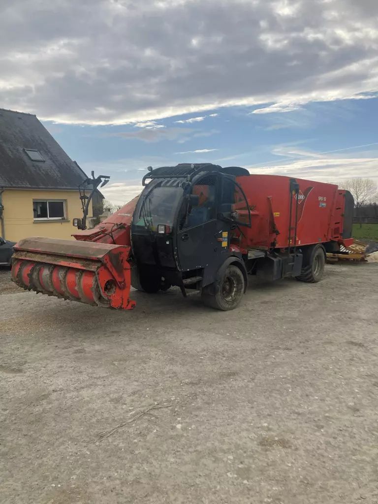 E-FARM: Kuhn spw 19 - Mixer feeder - id EUT6K5M - €32,000 - Year of construction: 2014 - France
