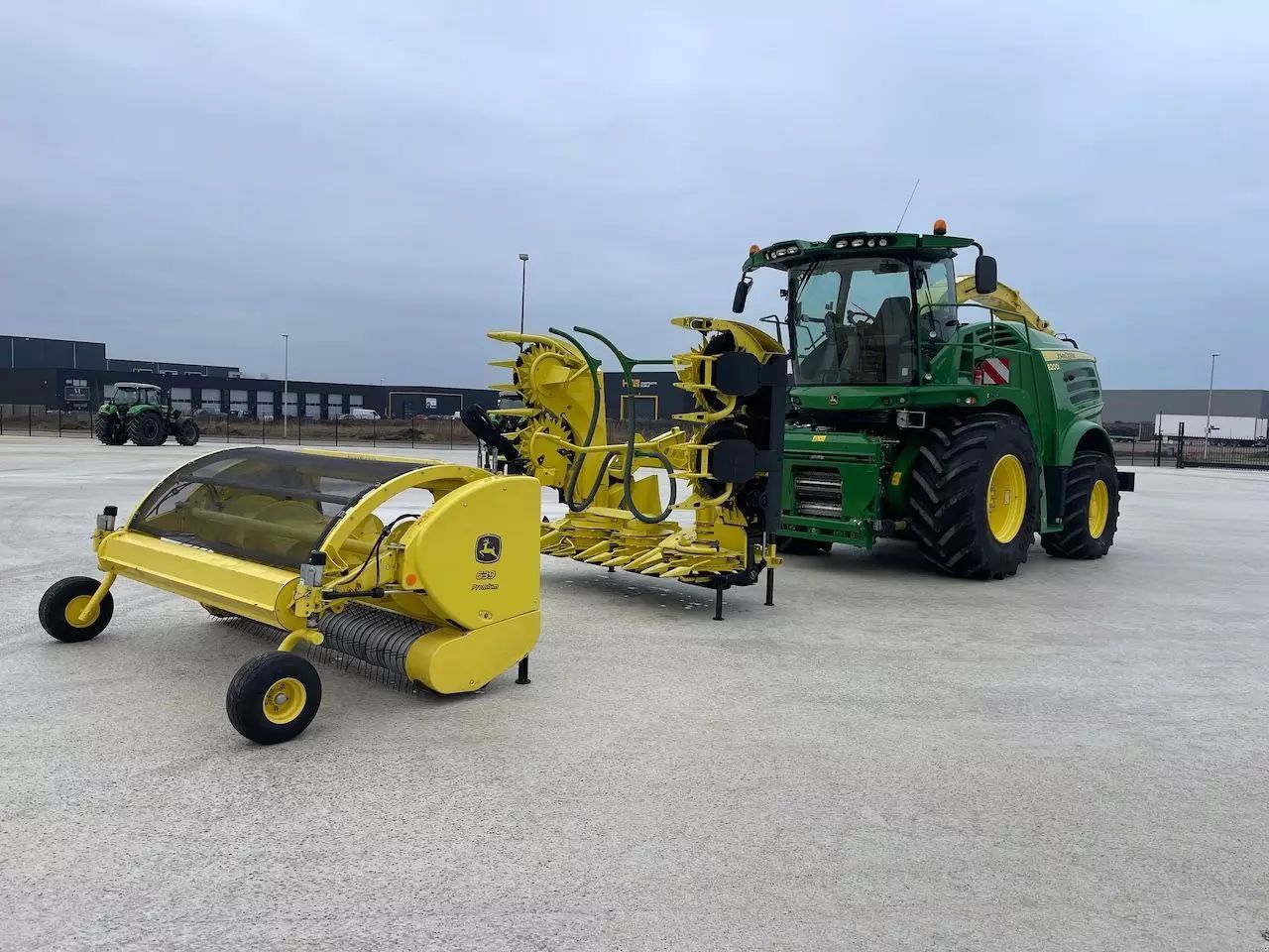 John Deere 8200 Cosechadora de forraje autopropulsada 240.000 €