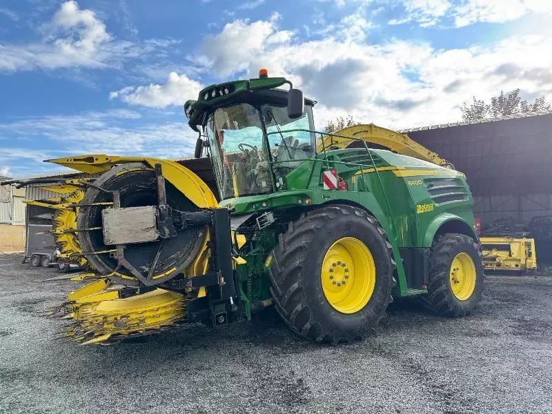E-FARM: John Deere 8400 - Ensileuse automotrice - id JFT7DCA - Année: 2016 - France