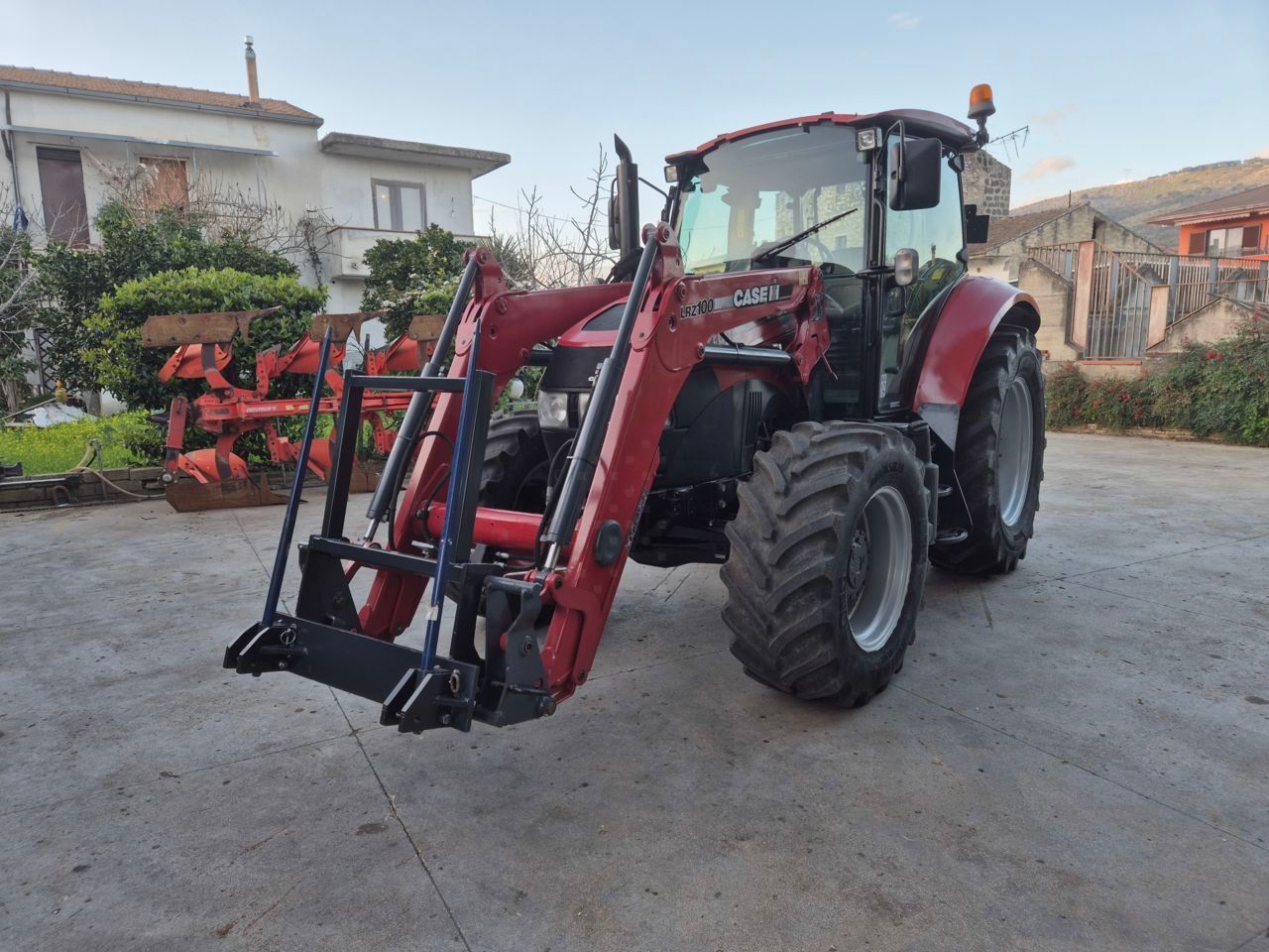 Case IH Farmall 115 U Trattore 39.000 €