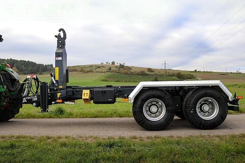 Pronar t 185 hakenliftanhänger 15 to boogie-fahrwerk Trailer €18,300