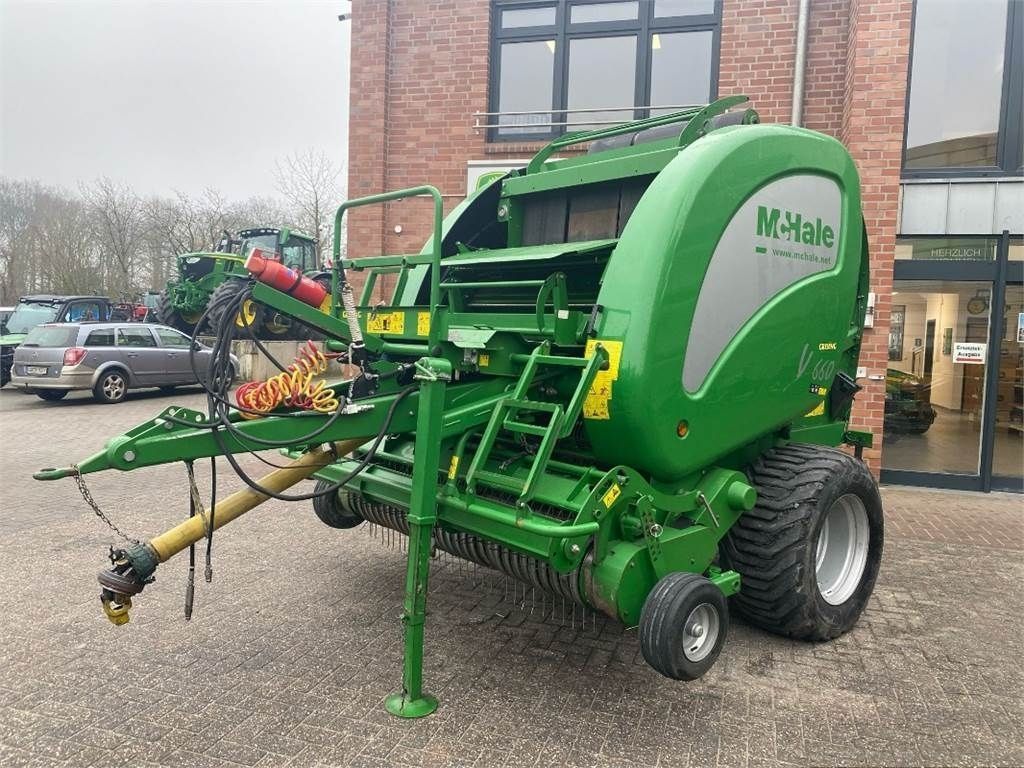 E-FARM: McHale V 660 - Baler - id MS6IVQC - €31,950 - Year of construction: 2011 - Germany