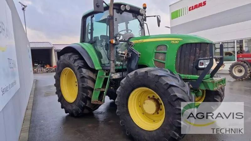 John Deere 7430 Premium Tractor 35.000 €
