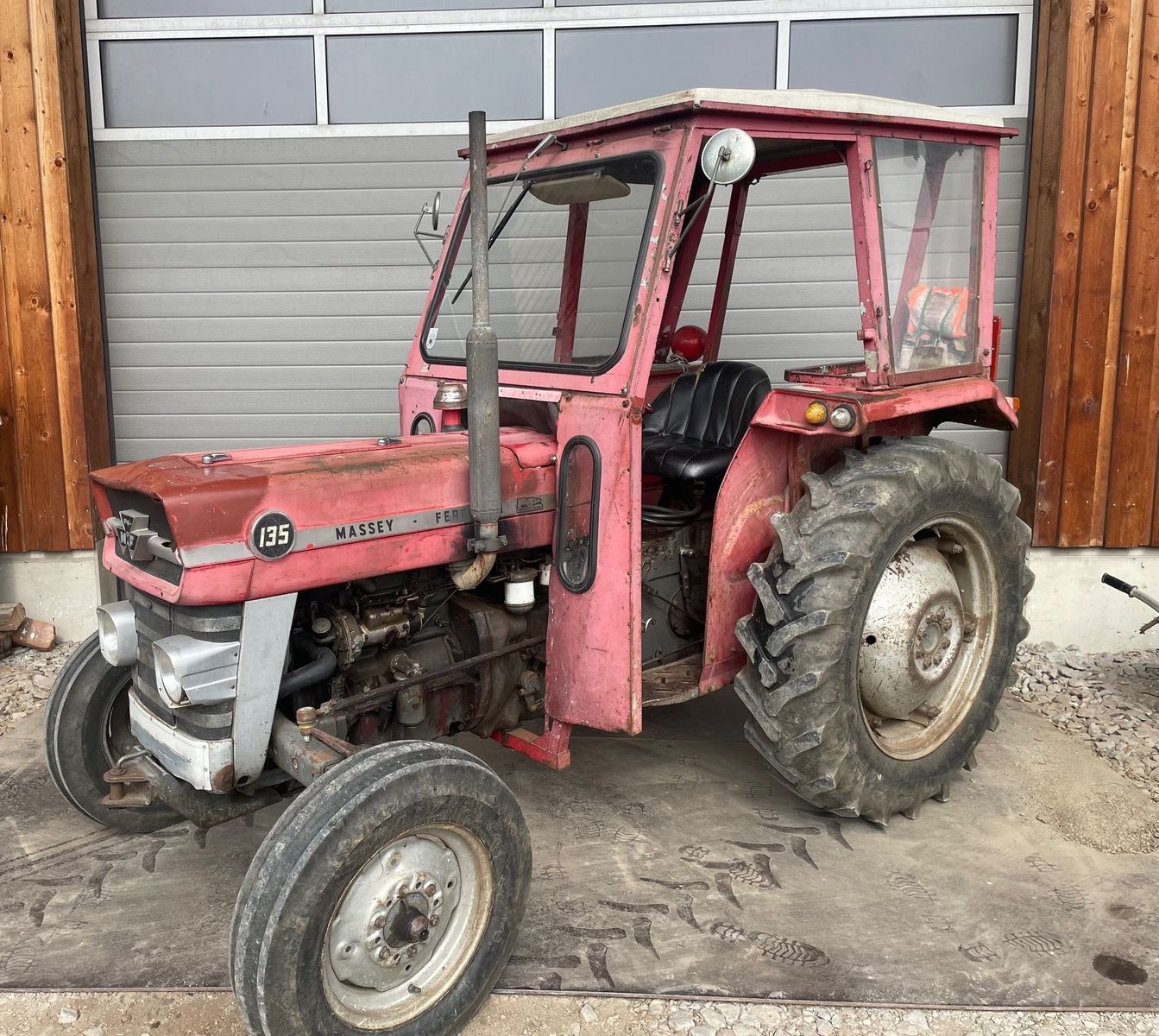 Massey Ferguson 135 Trattore