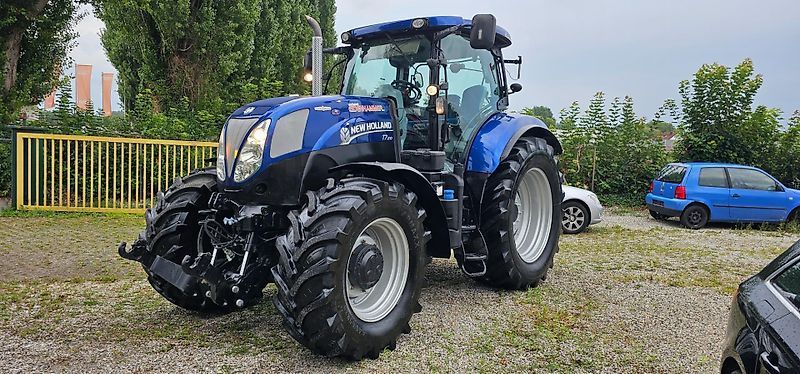 New Holland T7.210 AC Tractor €69,900