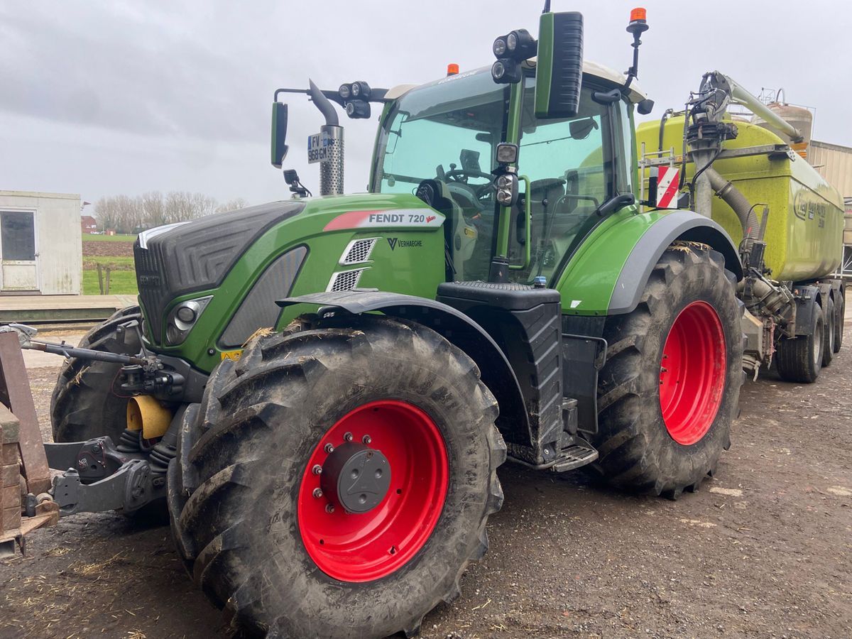 E-FARM: Fendt 720 Vario ProfiPlus - Traktor - id XP1QC96 - 135 000 EUR - Gyártási év: 2020 - Üzemóra (motor): 3600,Motor teljesítménye (LE): 200,Franciaország