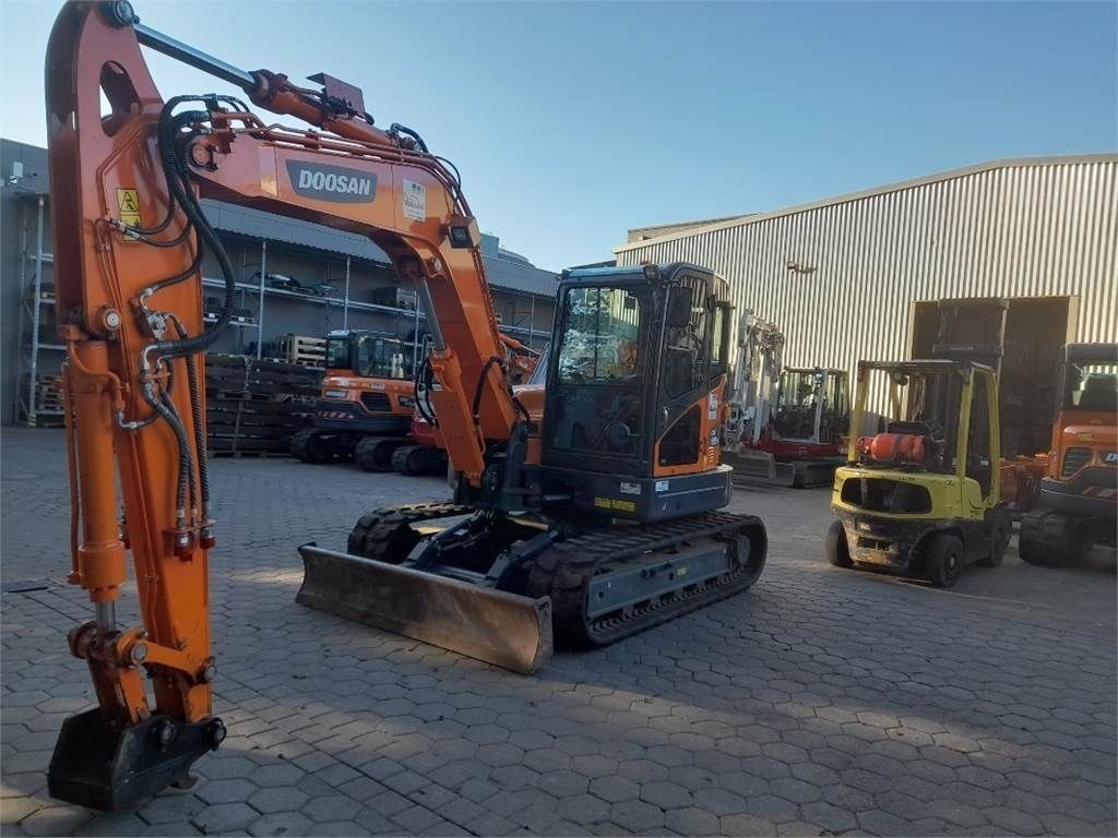 Doosan dx85r-3 Minirypadlo 54 000 €