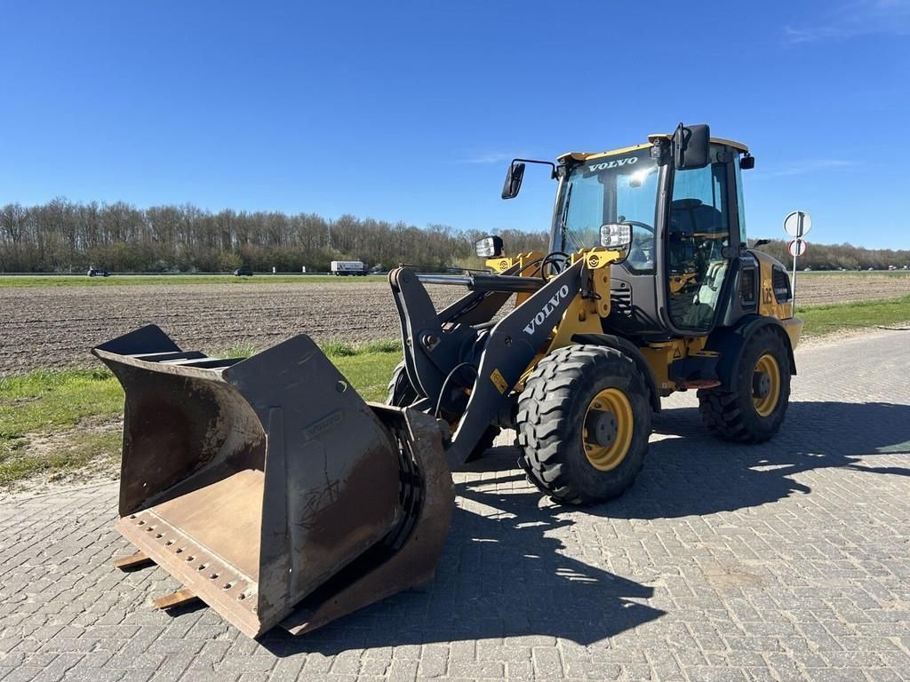 VOLVO jl25h electric Wheel loader €45,000