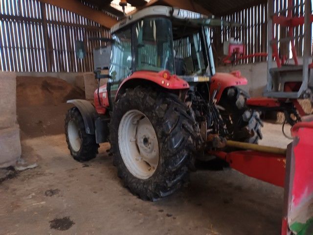 Massey Ferguson 5445 Трактор 22 000 €