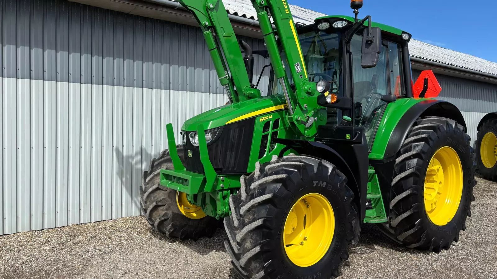 John Deere 6120 M Tractor 86.979 €