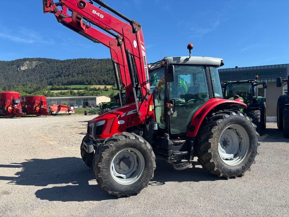 Massey Ferguson 5610 Traktor 34 900 €