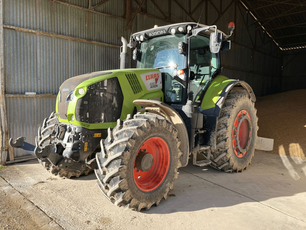 Claas Axion 830 Tractor €65,000