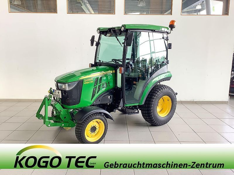 John Deere 2038 R Tractor €31,950