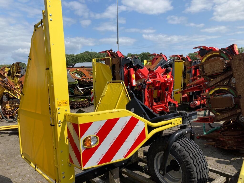 Kemper 400 f komfort zusatzfahrwerk Header €8,250