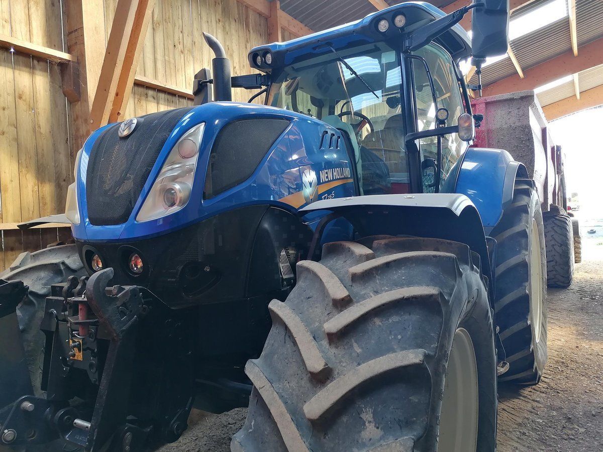 E-FARM: New Holland T7.215 S - Tracteur - id GBD7CKH - 79 000 € - Année: 2021 - Lecture du nombre d'heure: 2 638,Puissance du moteur (chevaux): 210,France