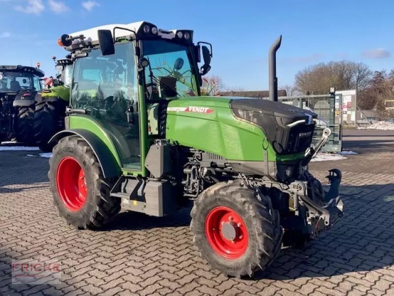 Fendt 211 V Vario Tractor 94.000 EUR
