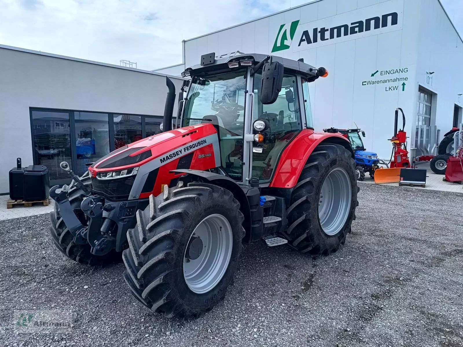 E-FARM: Massey Ferguson 5S.145 Exclusive - Traktor - id SBBU1L4 - Motogodziny: 900 - Moc silnika: 145,Austria
