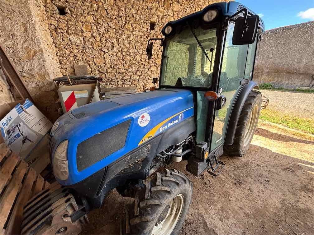 E-FARM: New Holland T4030 V - Tractor - id JPIYMKP - 20.000 € - Año: 2009 - Horas: 5780,Potencia del motor: 78,Francia