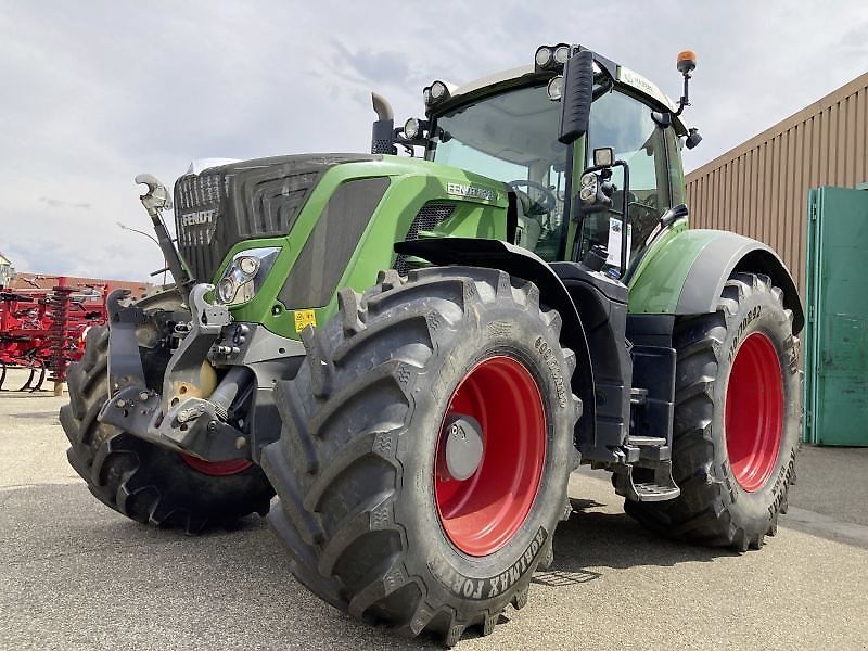 E-FARM: Fendt 828 Vario Profi+ - Tractor - id I9NJKM3 - €110,000 - Year of construction: 2017 - Engine hours: 7,220,Engine power (HP): 285,Germany