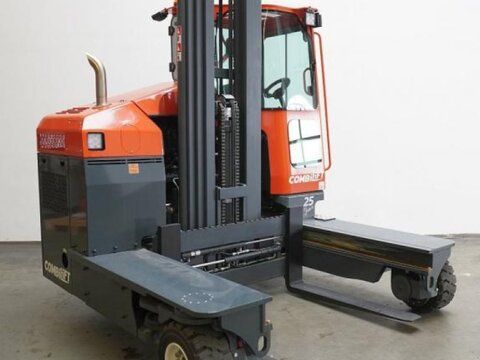 E-FARM: Combilift c4000 - Forklift - id EYWBGDU - €83,400 - Year of construction: 2023 - Engine hours: 2,Germany