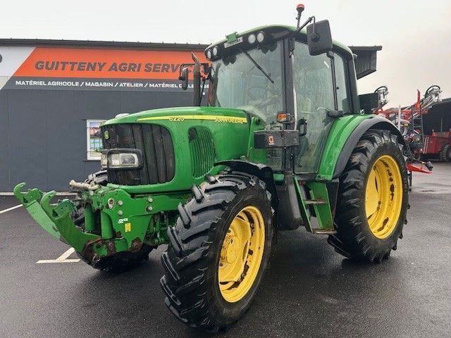 John Deere 6220 Tractor 29.500 €