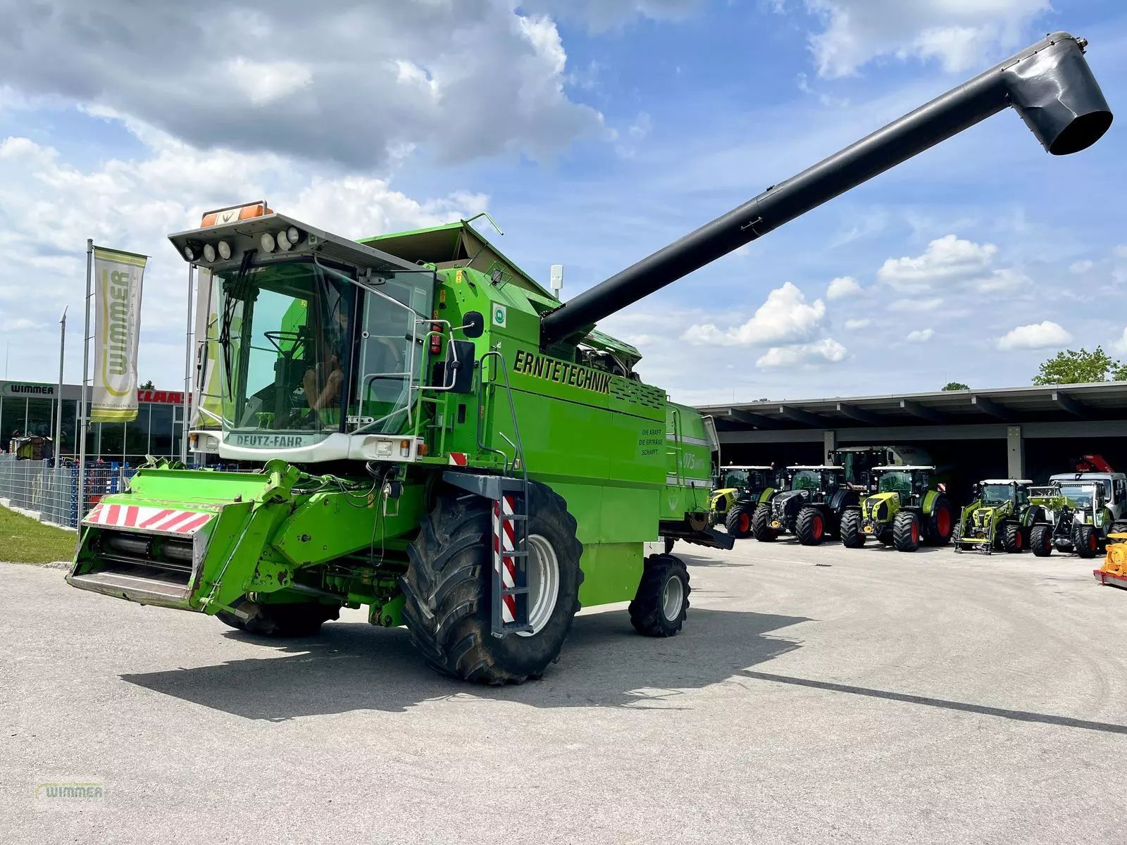 E-FARM: Deutz-Fahr 4075 E - Kombájn - id KKVCTRZ - 30 973 EUR - Gyártási év: 1997 - Üzemóra (motor): 4900,Motor teljesítménye (LE): 220,Ausztria