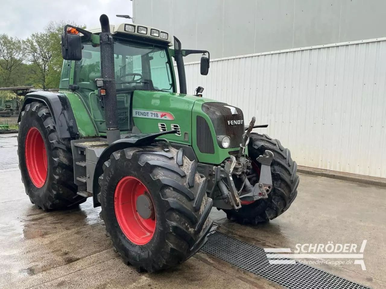 Fendt 718 Vario Traktor 46 885 €
