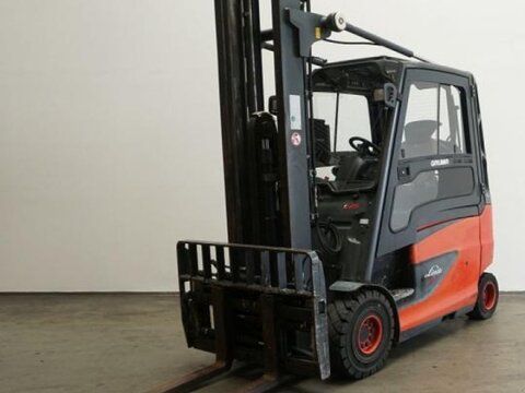 E-FARM: Linde e 25/600 hl 387 - Вилочный погрузчик - id KSDBXT9 - 11 750 € - Год выпуска: 2013 - Отработанные часы: 4 555,Германия