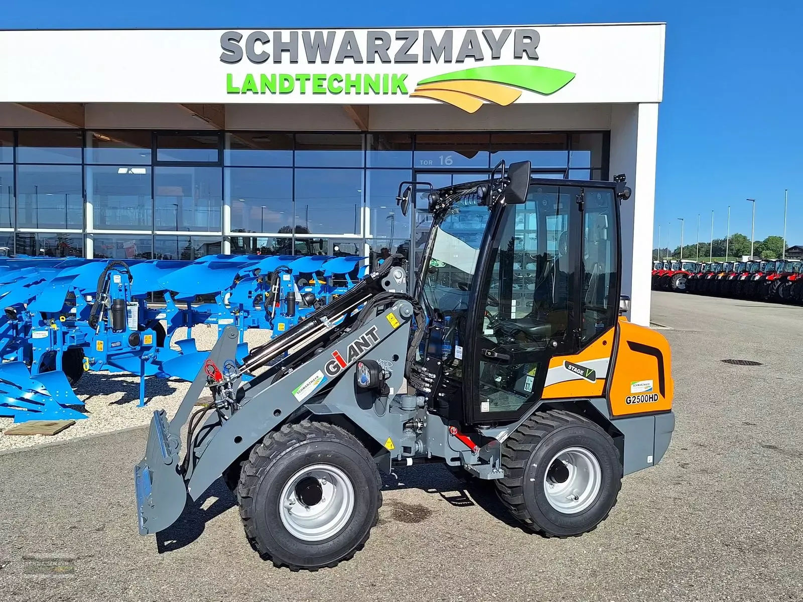 E-FARM: Giant g2500 hd - šarnyrinis krautuvas - id AXU8PMM - Gamybos metai: 2025 - Variklio galia (AG): 26,Austrija