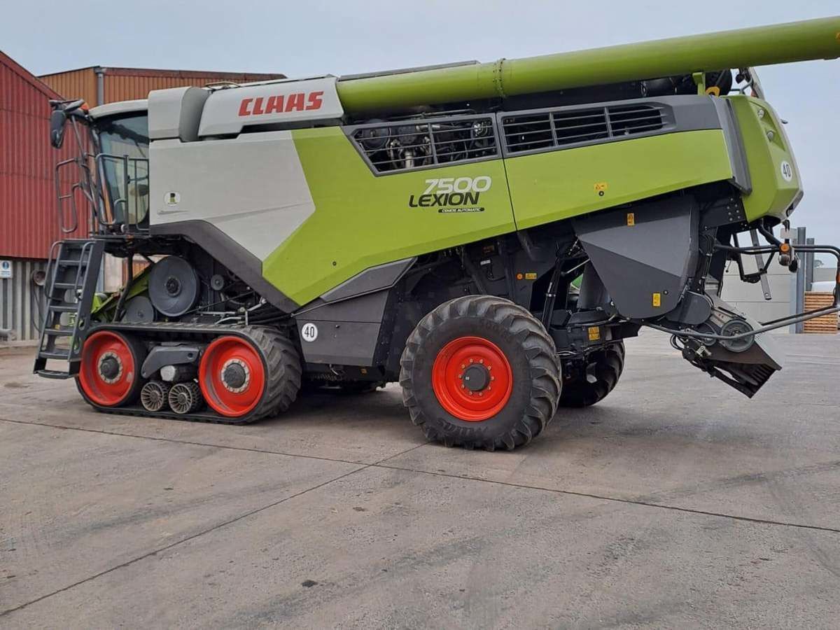 Claas Lexion 7500 Combine harvester €276,148