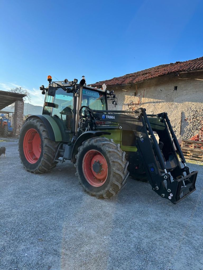 E-FARM: Claas Celtis 456 - Trattore - id 5NAVQCJ - Anno di costruzione: 2003 - Ore: 6.000,Potenza del motore: 105,Italia