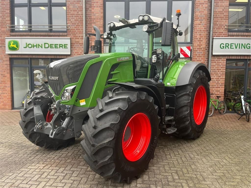 Fendt 828 Vario Profi Plus Трактор 145 000 €